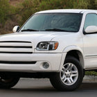 2005-2006 Toyota Tundra / 2005-2007 Sequoia LED Bar Factory Style Headlights w/ Corner Lamps and Amber Reflector (Matte Black Housing / Clear Lens)