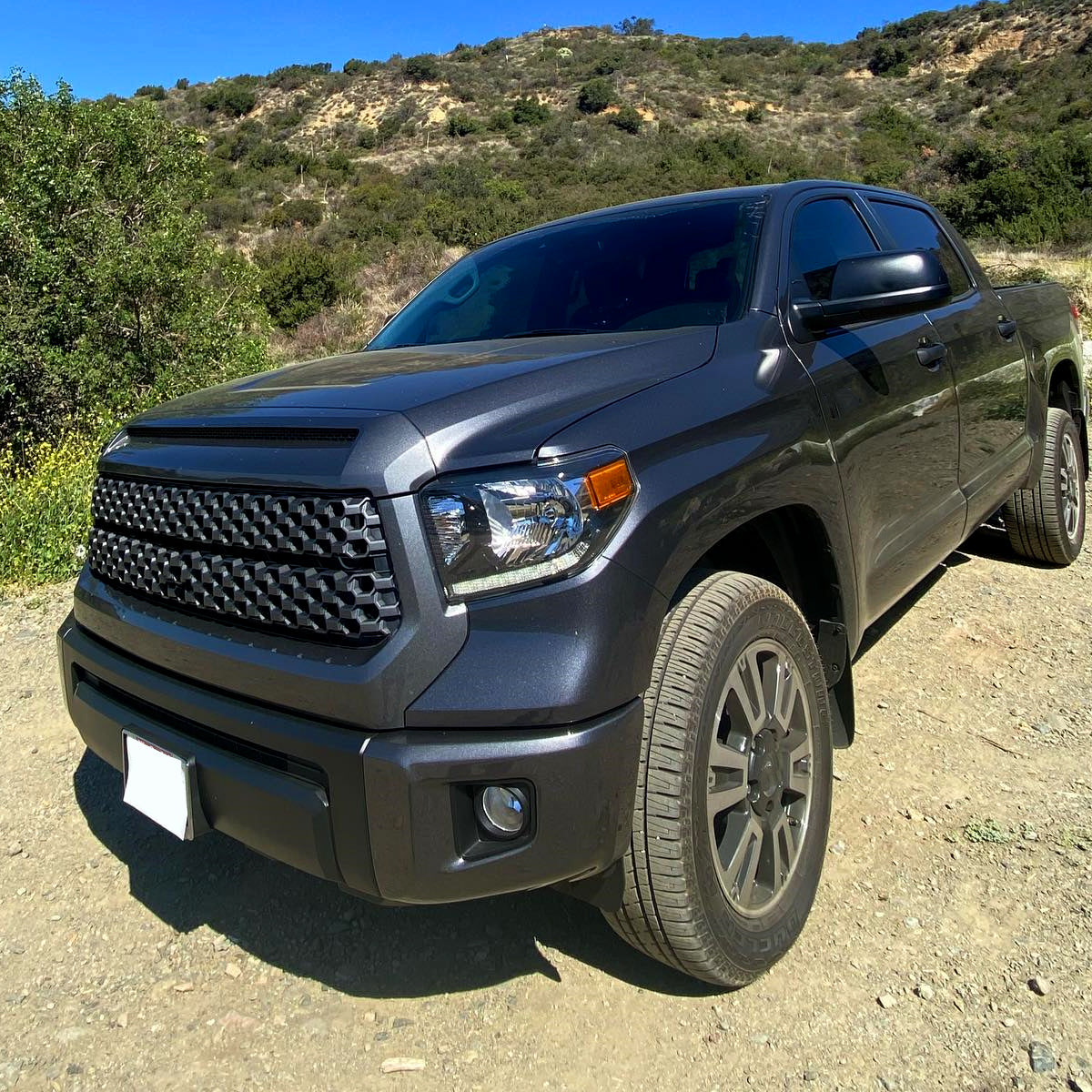 2014-2021 Toyota Tundra Factory Style Headlights w/ LED Light Strip (Matte Black Housing/Clear Lens)