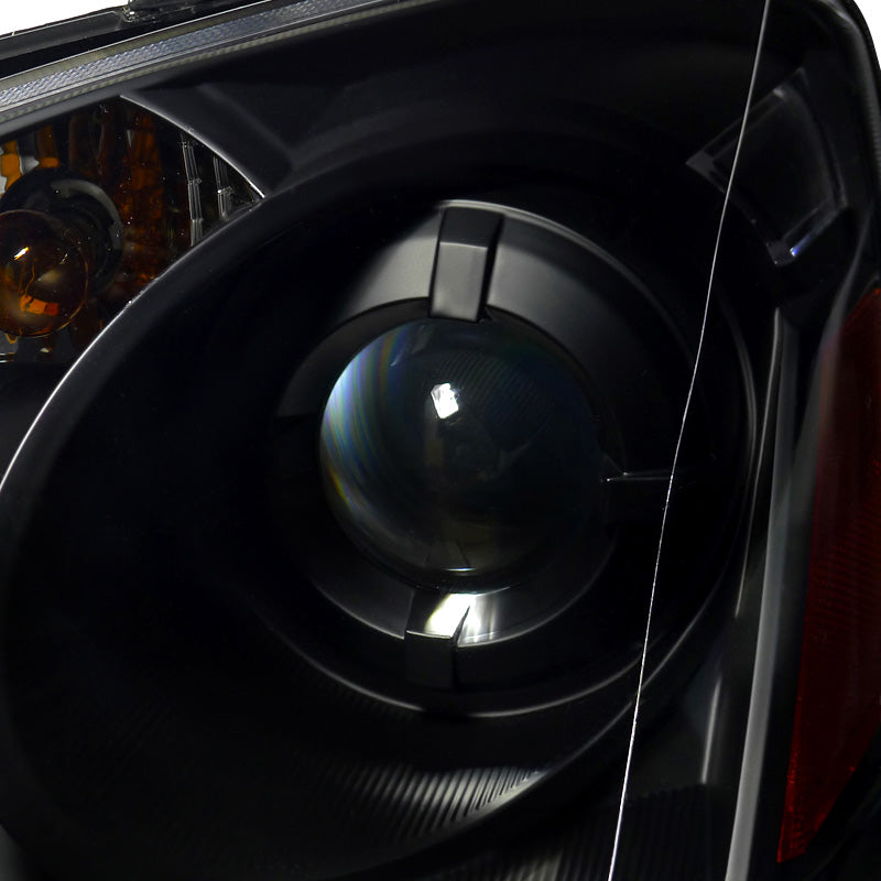 2005-2006 Nissan Altima Projector Headlights w/ Amber Reflectors (Matte Black Housing/Clear Lens)
