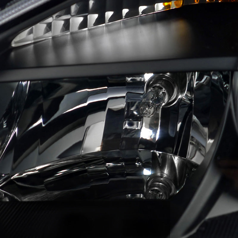 2005-2006 Nissan Altima Projector Headlights w/ Amber Reflectors (Matte Black Housing/Clear Lens)