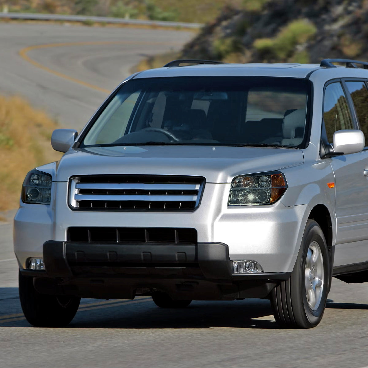 2006-2008 Honda Pilot Projector Style Headlights (Chrome Housing/Smoke Lens)