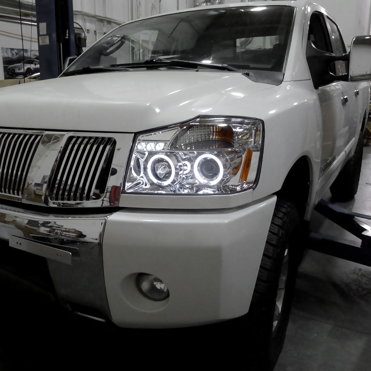 2004-2015 Nissan Titan/ 2004-2007 Armada Dual Halo Projector Headlights (Chrome Housing/Clear Lens)
