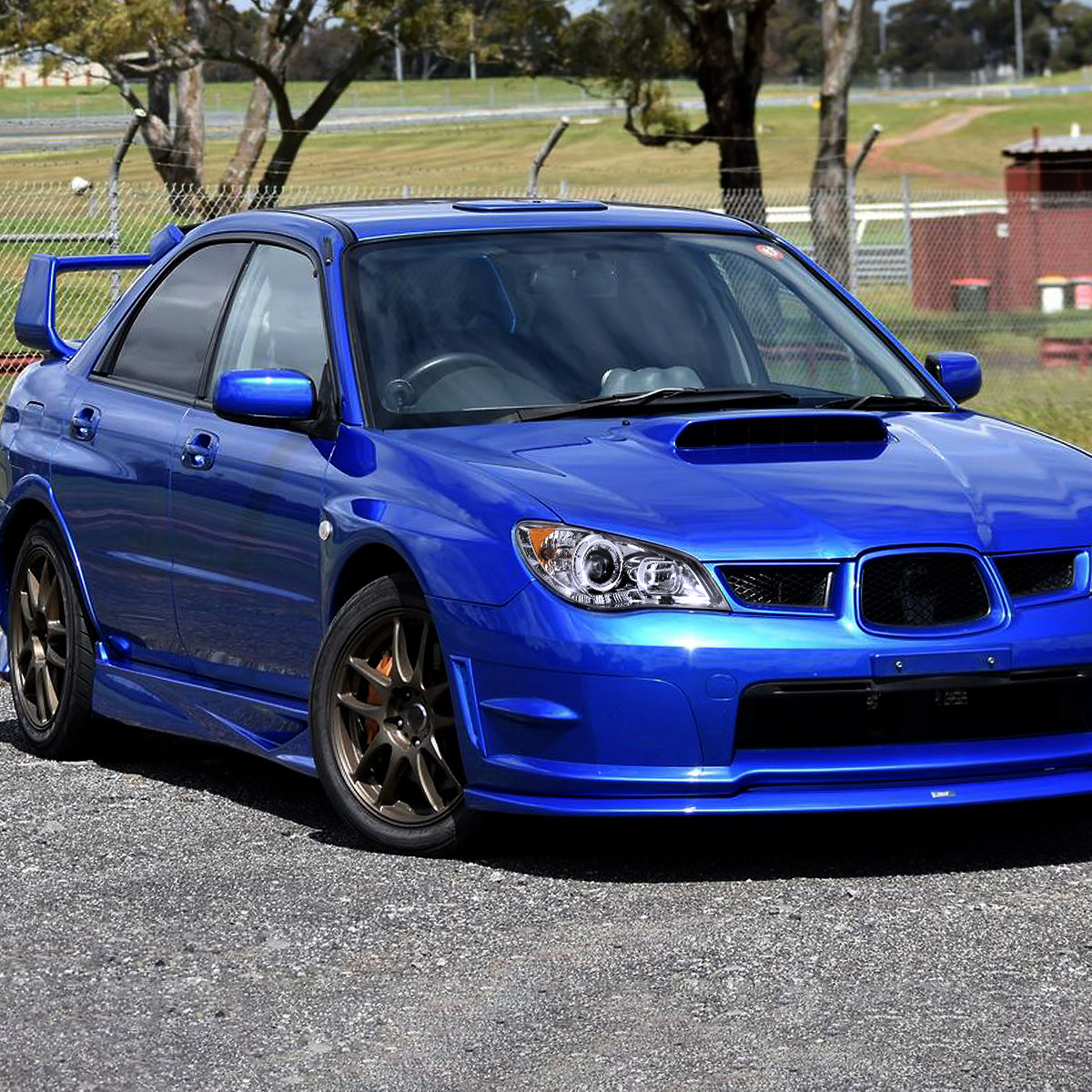 2006-2007 Subaru Impreza WRX/STI Projector Headlights w/ LED Light Strip (Chrome Housing/Clear Lens)