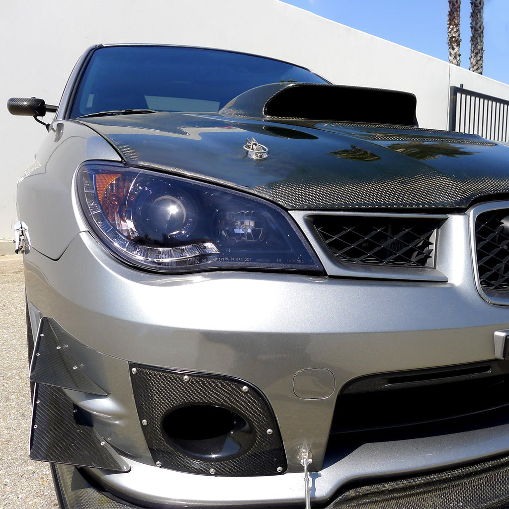 2006-2007 Subaru Impreza WRX/STI Projector Headlights w/ LED Light Strip (Glossy Black Housing/Smoke Lens)