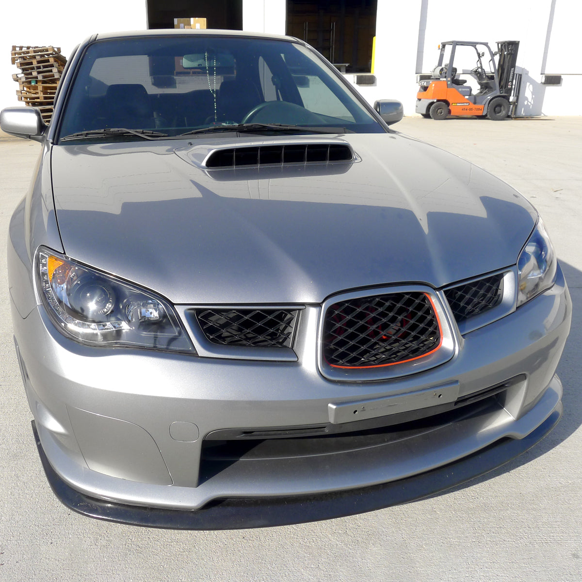 2006-2007 Subaru Impreza WRX/STI Projector Headlights w/ LED Light Strip (Matte Black Housing/Clear Lens)