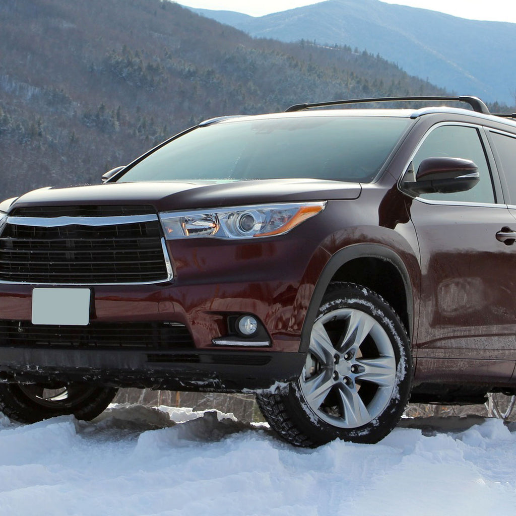 2014-2016 Toyota Highlander H16 Fog Lights Kit w/ LED Light Strip (Chrome Housing/Clear Lens)
