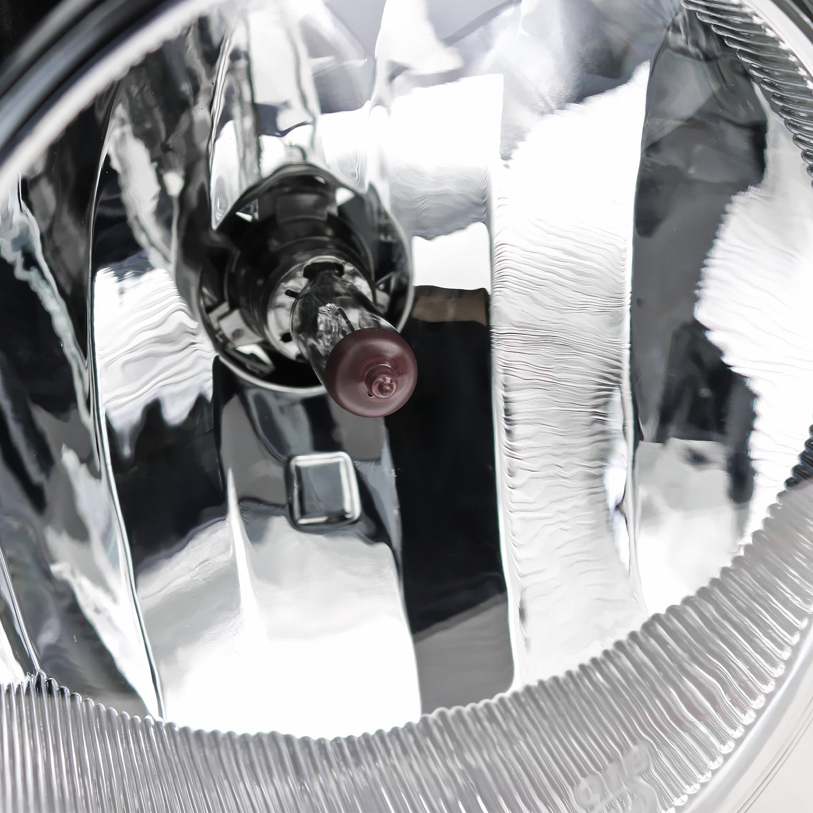 2013-2015 Toyota RAV4 H16 Fog Lights Kit (Chrome Housing/Clear Lens)