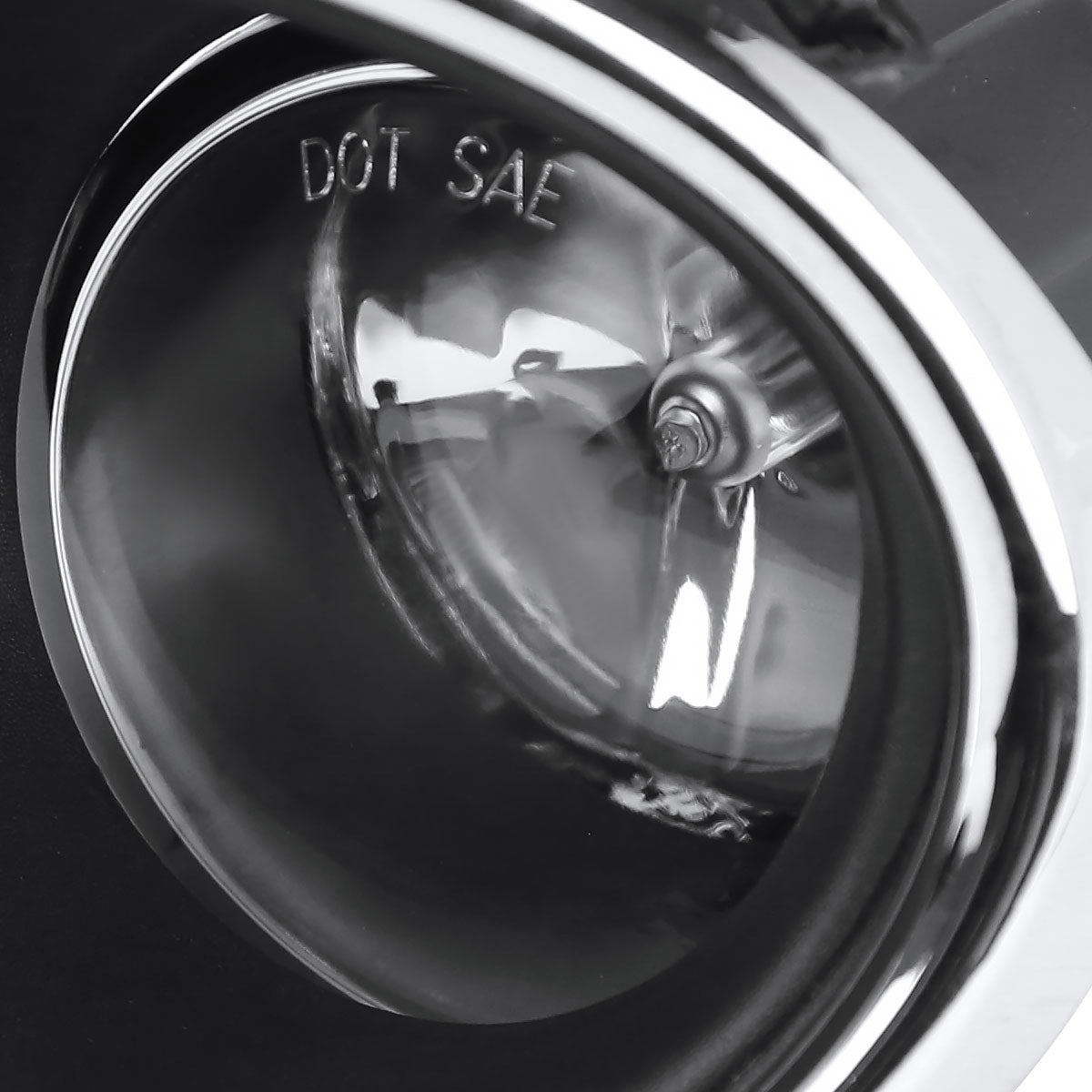 2017-2018 Nissan Rogue Sport H11 Fog Lights Kit (Chrome Housing/Clear Lens)