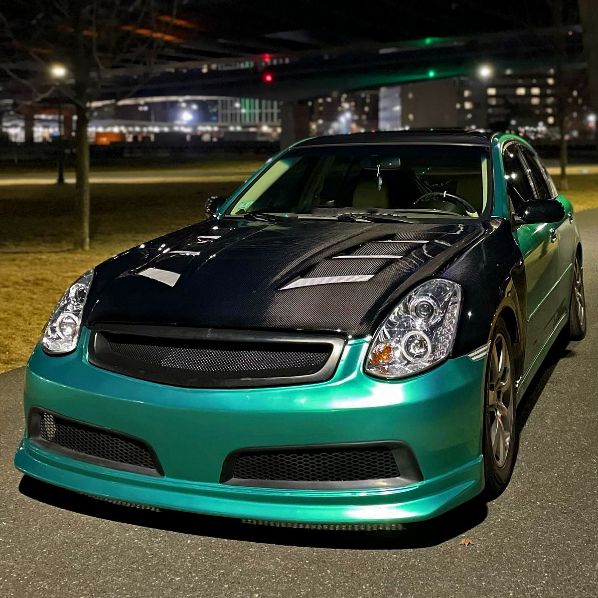 2005-2006 Infiniti G35 Sedan Halo Projector Headlights w/ SMD LED Light Strip (Chrome Housing/Clear Lens)