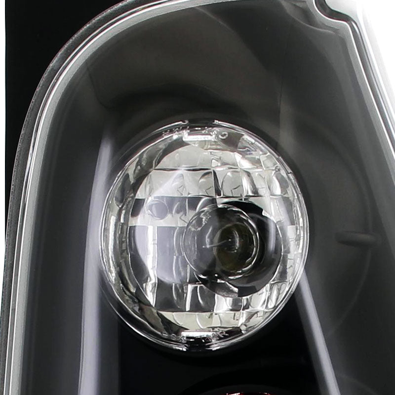 2003-2005 Toyota 4Runner Tail Lights (Matte Black Housing/Clear Lens)