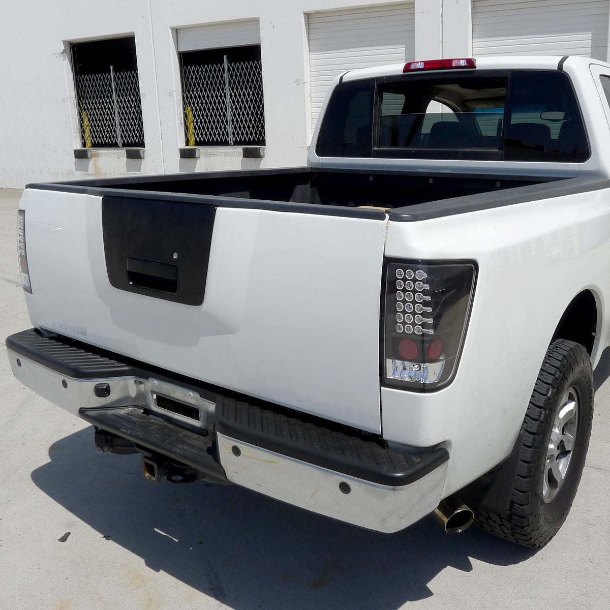 2004-2015 Nissan Titan LED Tail Lights (Matte Black Housing/Clear Lens)